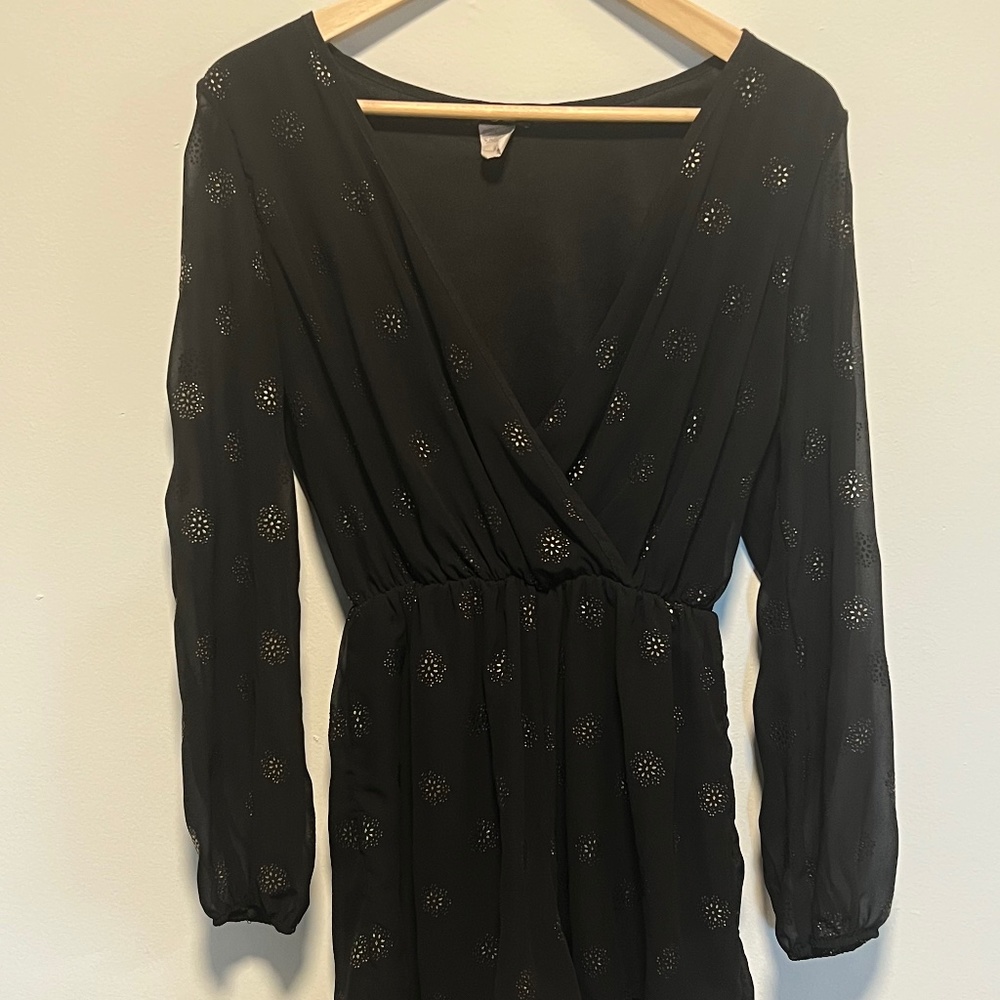 GUESS woman’s long sleeve romper